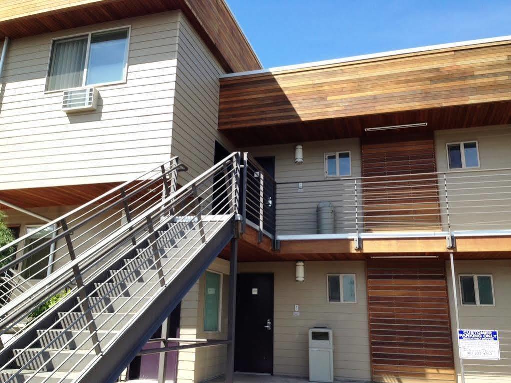 Aladdin Inn And Suites Portland Exterior photo